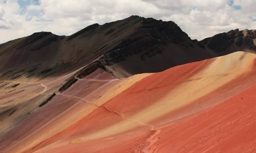 Rainbow Mountain1